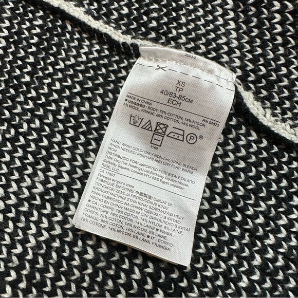 -Banana Republic geometric knit black+white fringe cardigan - Picture 3 of 8